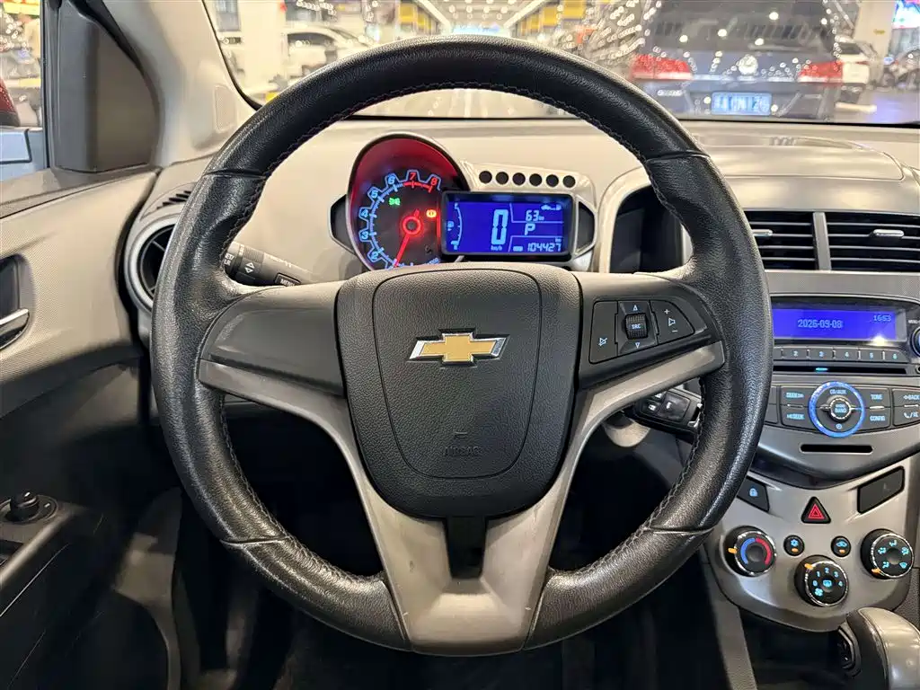 Chevrolet Aveo — миниатюра 12