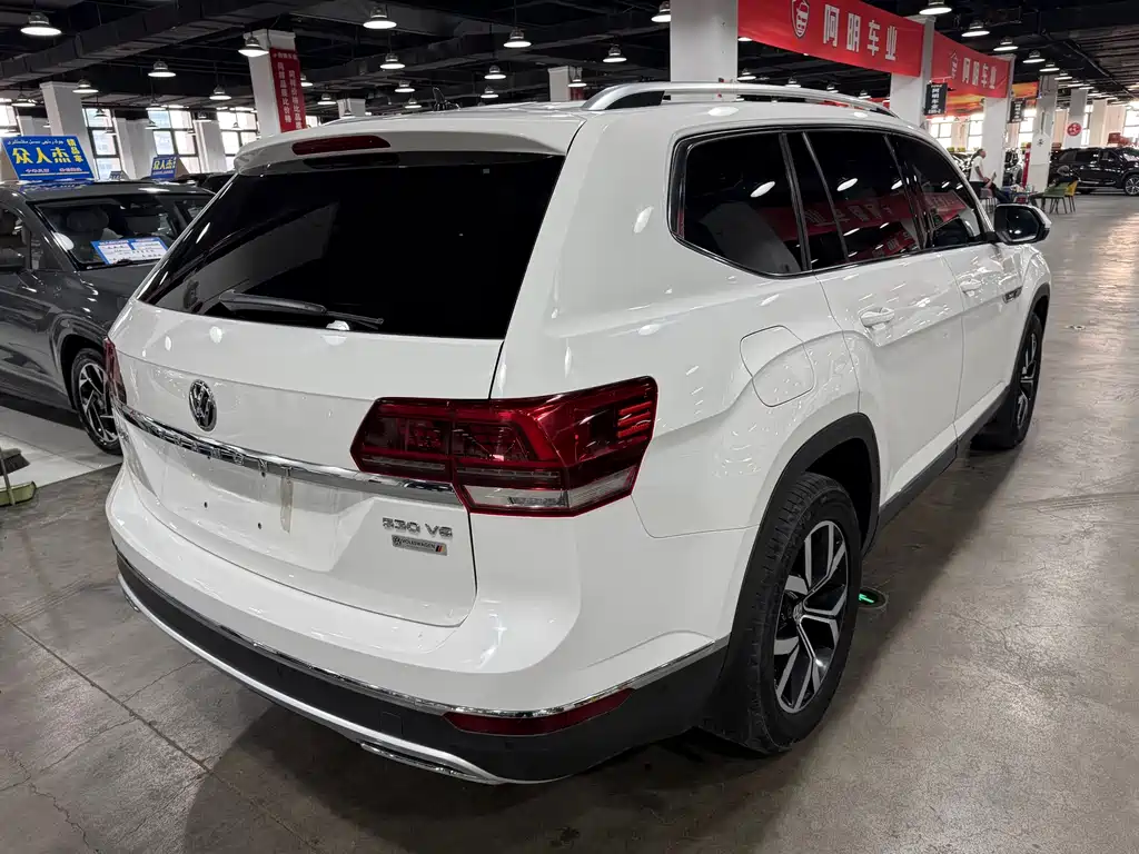 Volkswagen Teramont — миниатюра 8