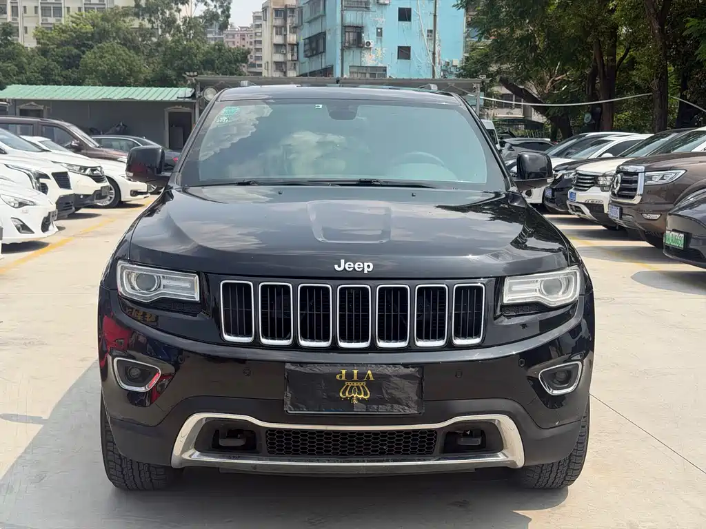 Jeep Grand Cherokee (Import) — миниатюра 2