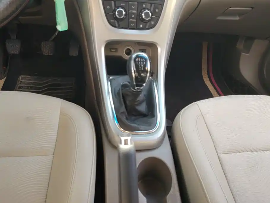Buick Excelle — миниатюра 16