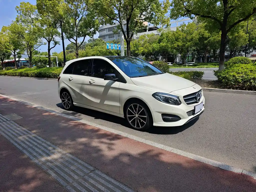 Mercedes-Benz B-Class — миниатюра 3