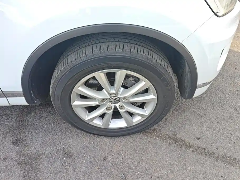 Volkswagen Touareg — миниатюра 6