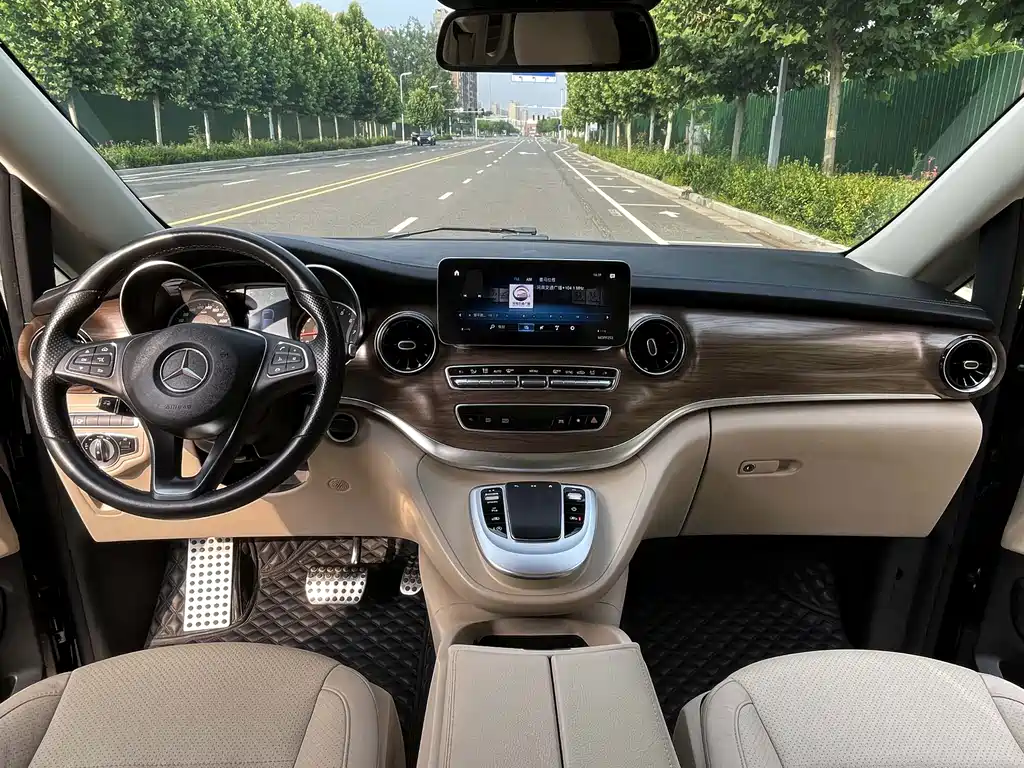 Mercedes-Benz V-Class V 2020 V 260 Luxury