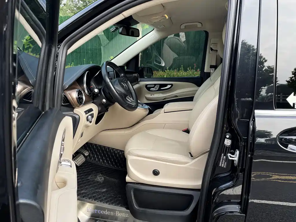 Mercedes-Benz V-Class V 2020 V 260 Luxury