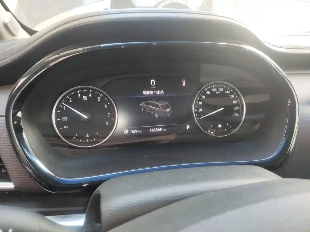 Buick GL8 — миниатюра 12