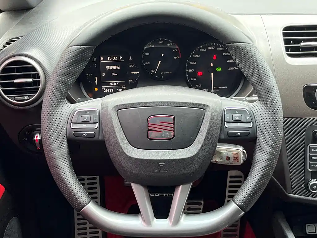 SEAT Leon — миниатюра 13