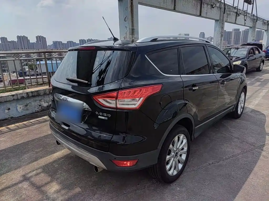 Ford Kuga — миниатюра 5