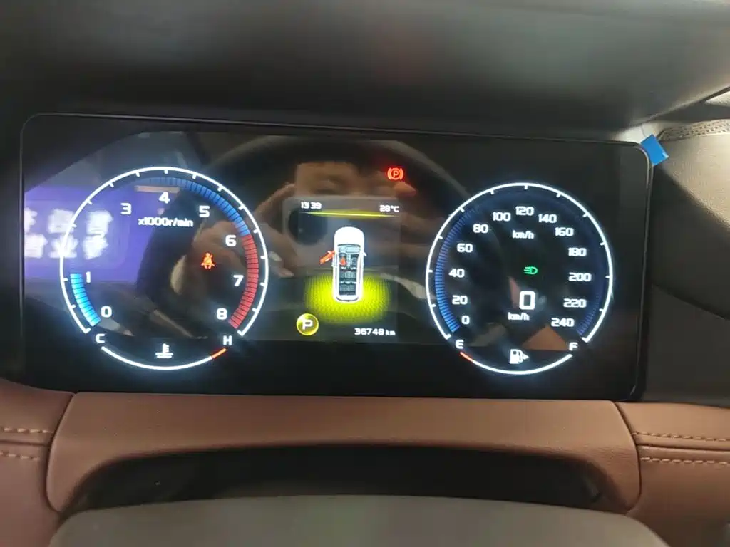 Geely Haoyue — миниатюра 12