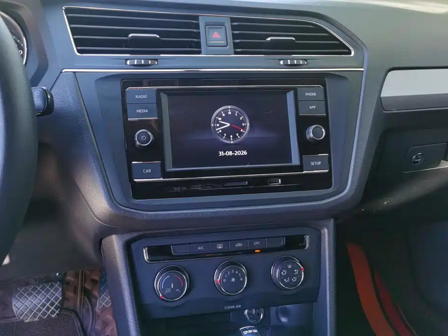 Volkswagen Tiguan L — миниатюра 13