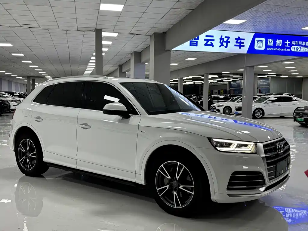 Audi Q5L — миниатюра 3