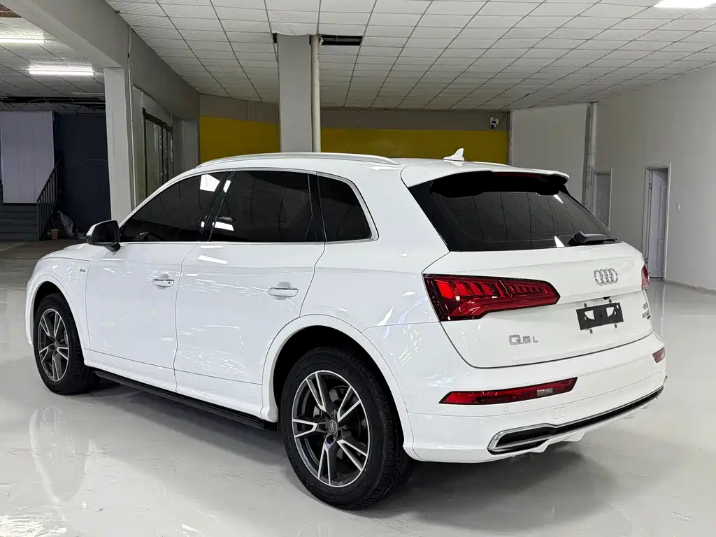 Audi Q5L — миниатюра 7