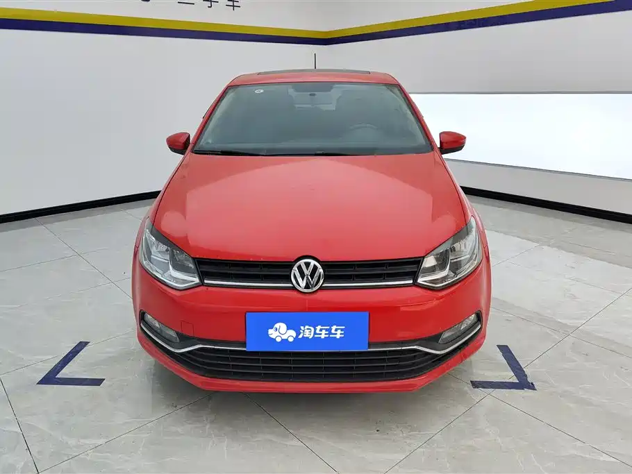 VOLKSWAGEN POLO