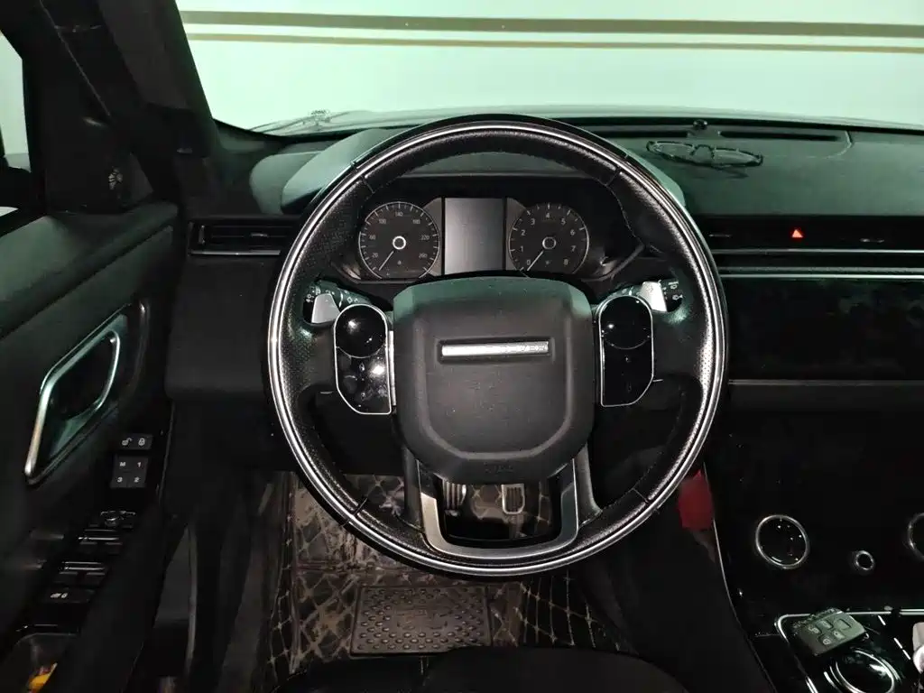 Land Rover Velar — миниатюра 3