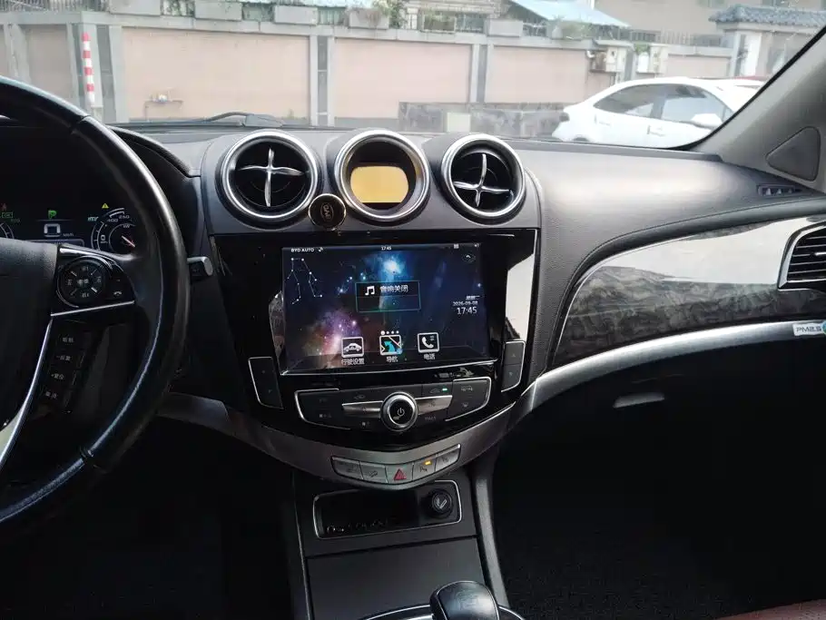 BYD Tang New Energy — миниатюра 13