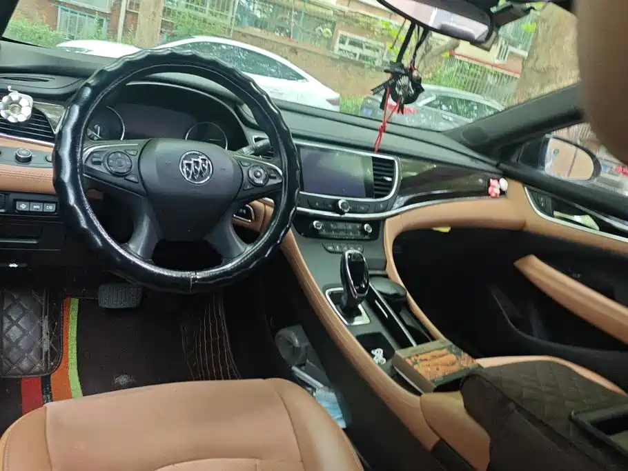 Buick LaCrosse — миниатюра 12
