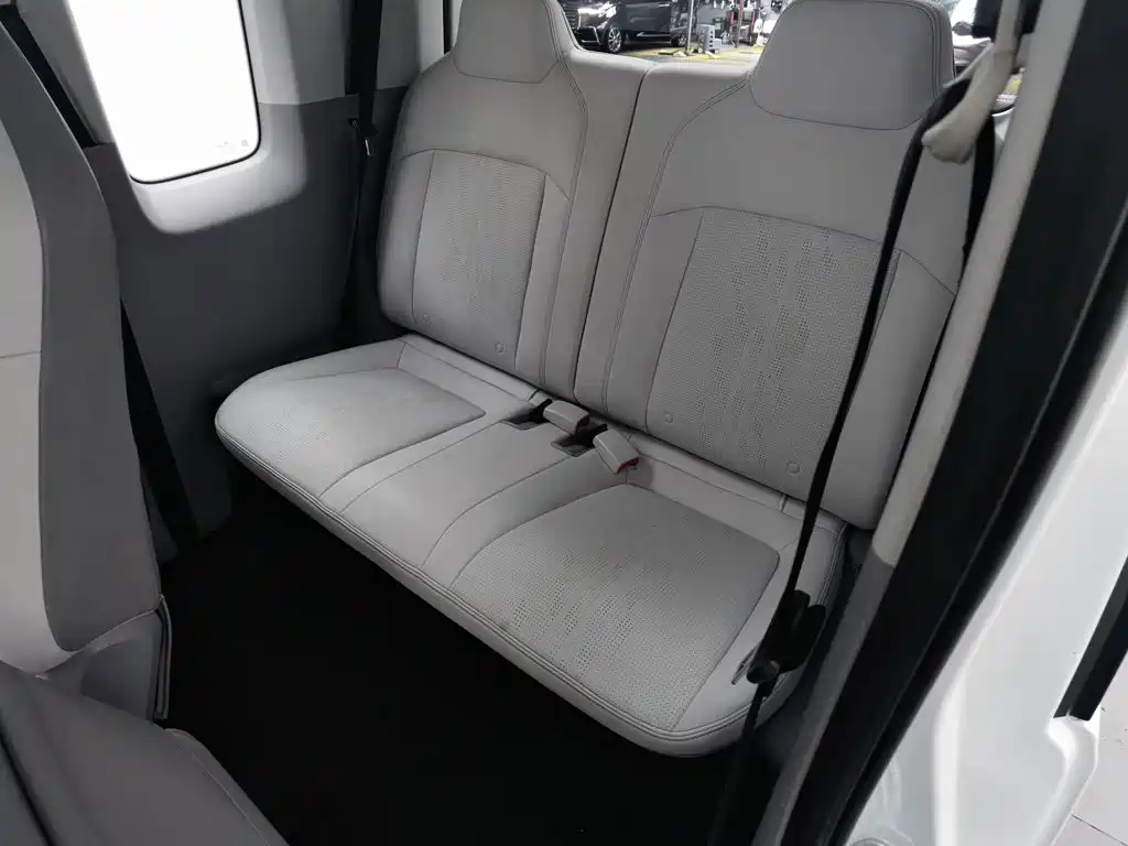 Wuling Air ev — миниатюра 15