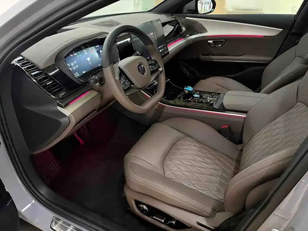 BYD Han 2025 DM-i 125KM Smart Drive