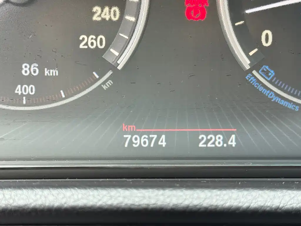 BMW 5 Series GT — миниатюра 17