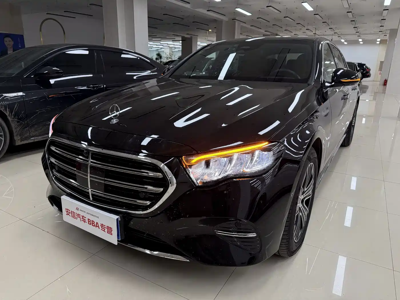奔驰E级 2025款 E 260 L 4MATIC 2024
