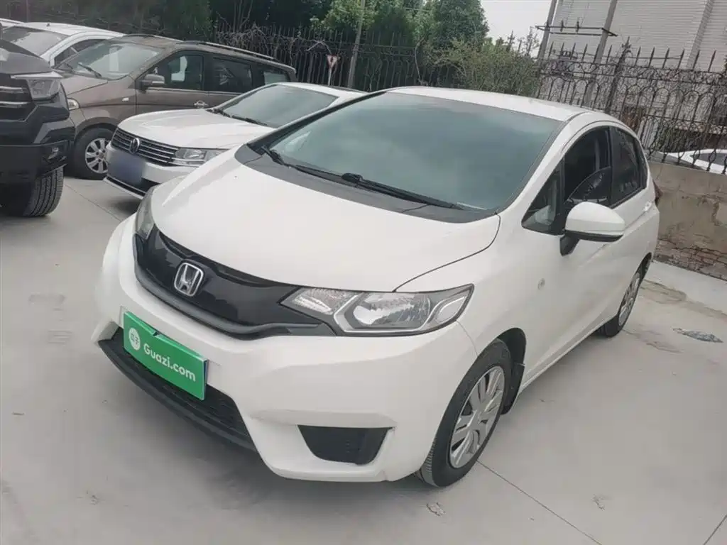 Купить Honda Fit