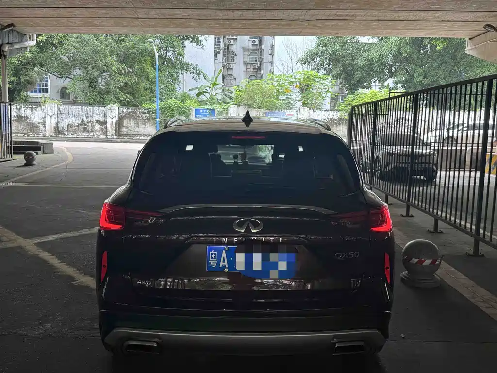 Infiniti QX50 — миниатюра 10
