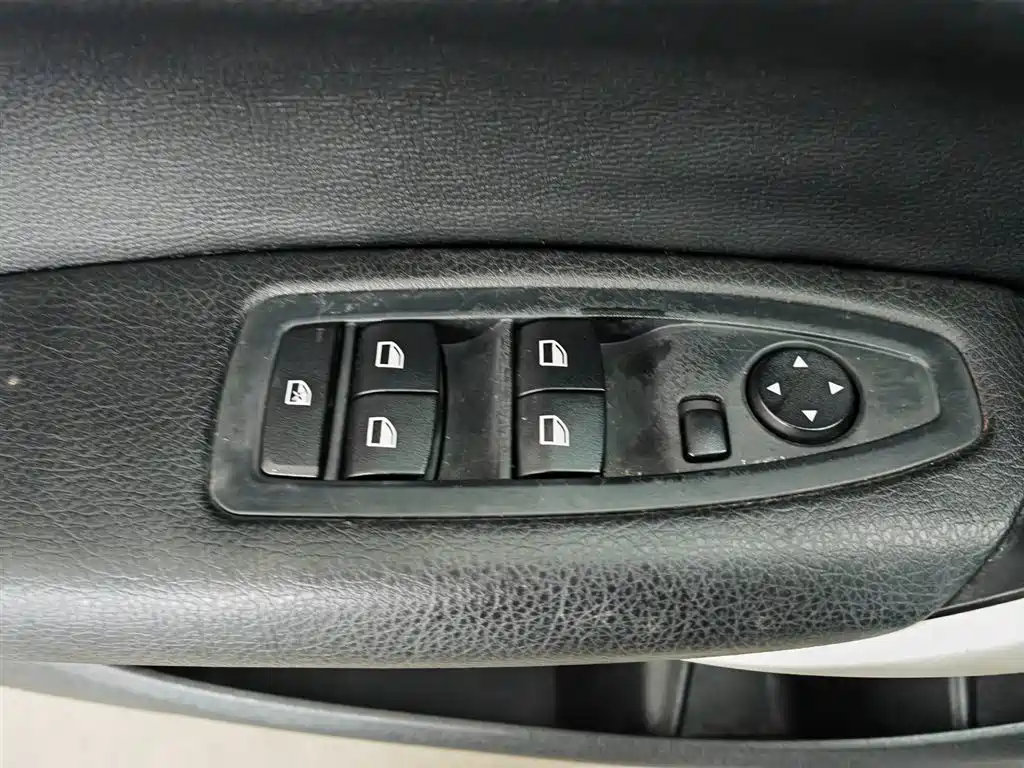 BMW 1 Series 1 2012 116i Lead