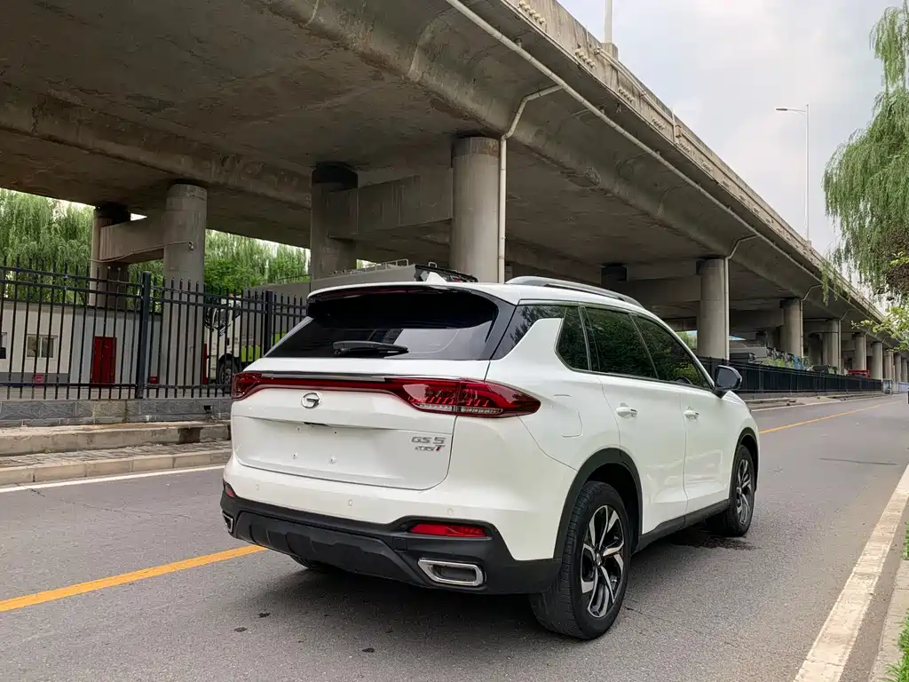GAC GS5 2019 235T AT Luxury