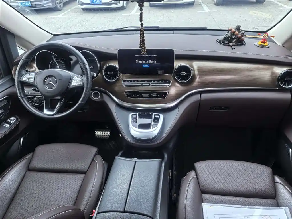 Mercedes-Benz V-Class V 2022 V 260 L Luxury