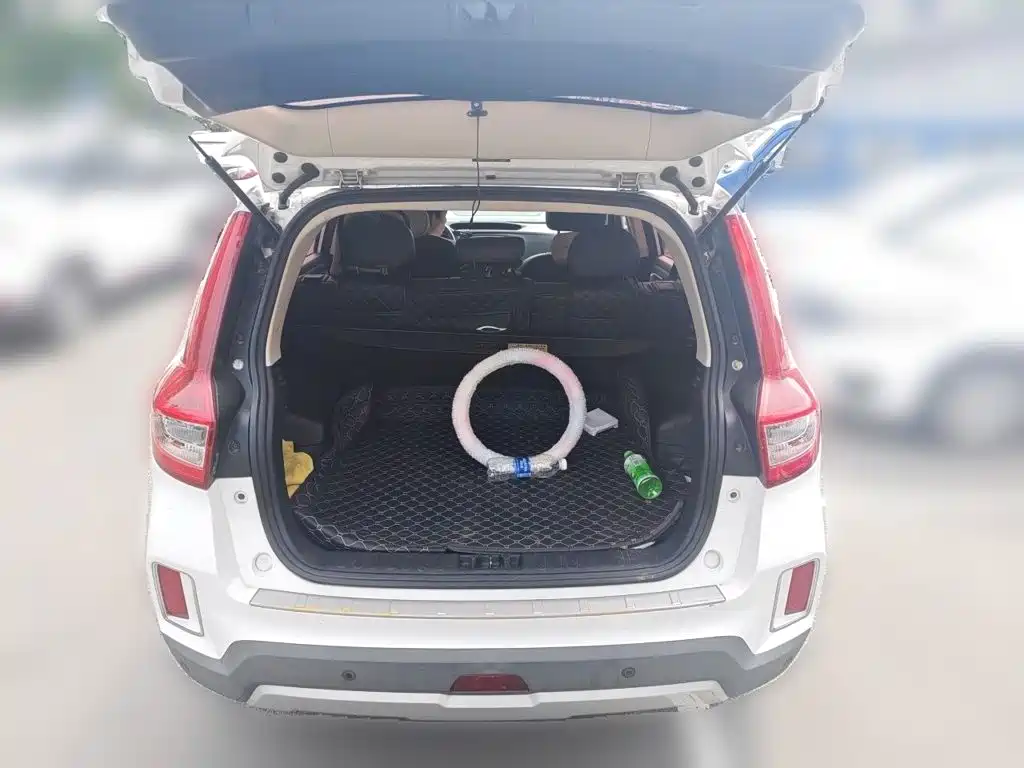 Geely Vision X6 — миниатюра 15