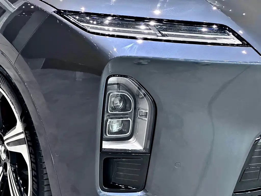 NIO ES8 — миниатюра 5