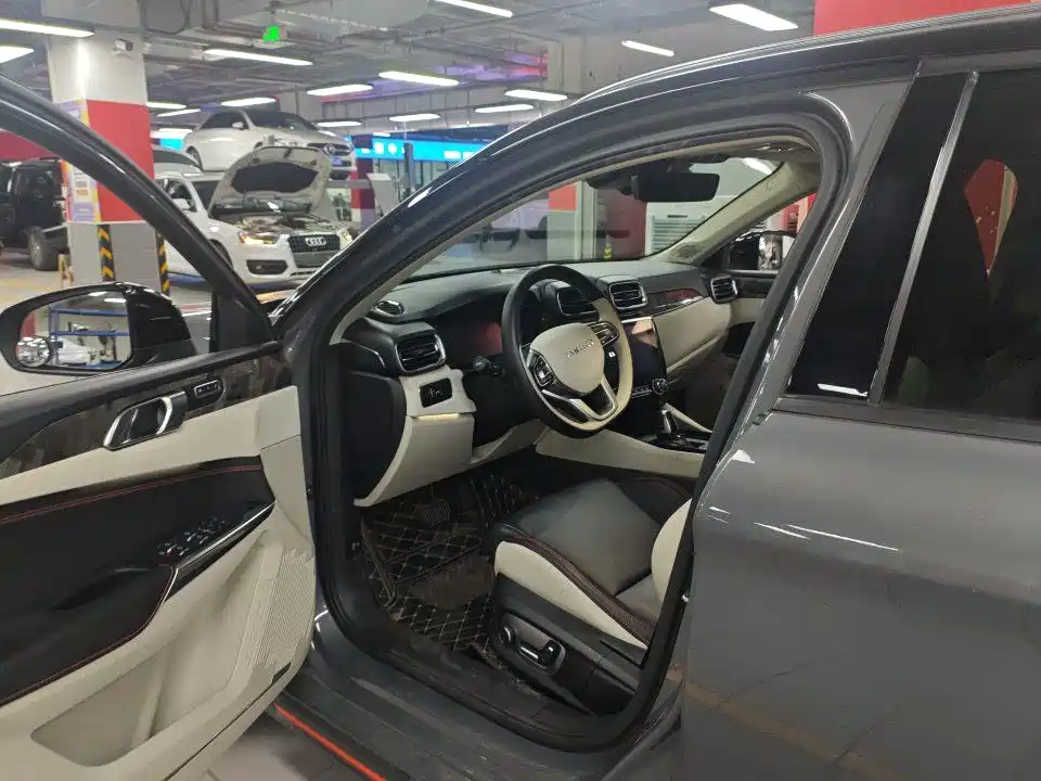 Lynk & Co 02 2019 1.5T DCT Pro VI
