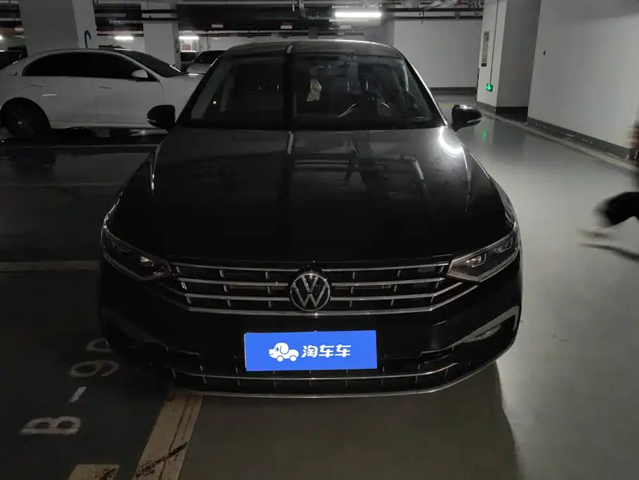 Volkswagen Magotan — миниатюра 2