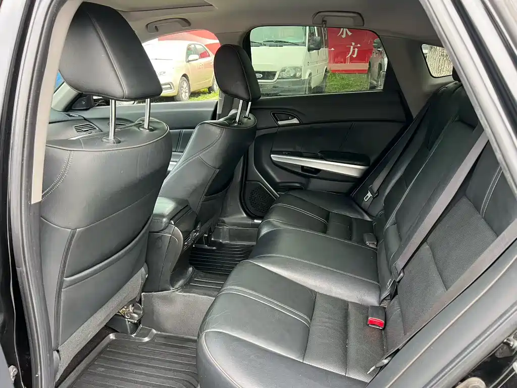 Honda Crosstour 2012 2.4L Luxury