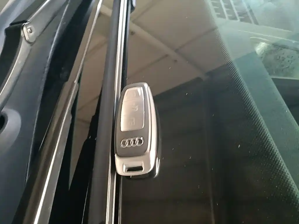 Audi Q5 e-tron — миниатюра 9