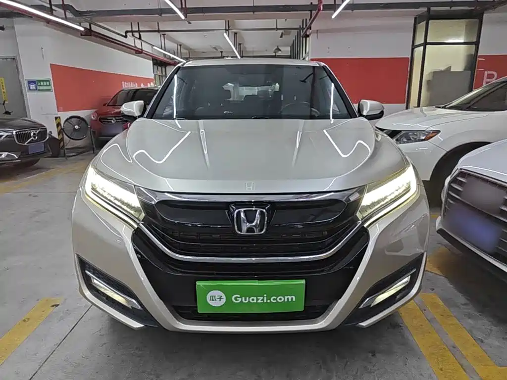 Honda UR-V 2017 240TURBO Luxury V