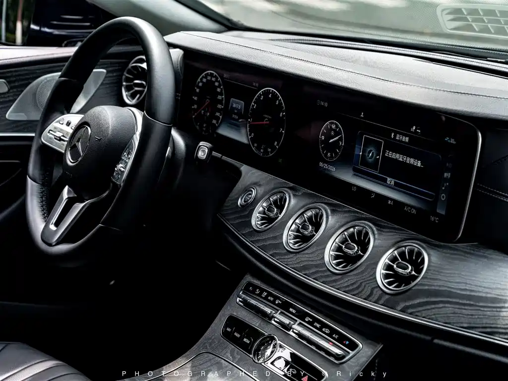 Mercedes-Benz CLS 2018 CLS 300 Luxury