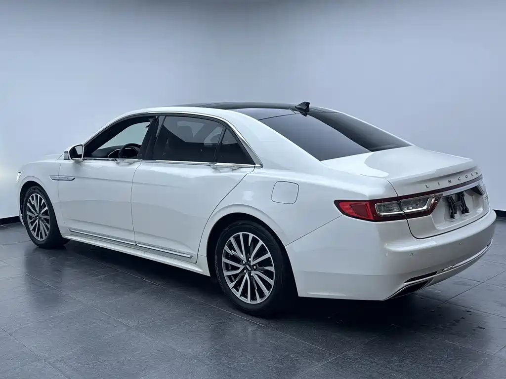 Lincoln Continental 2019 2.0T VI