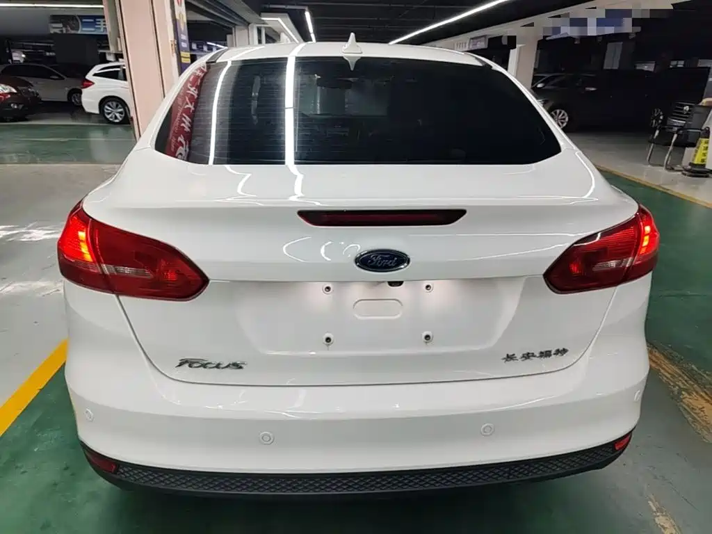 Ford Focus — миниатюра 6