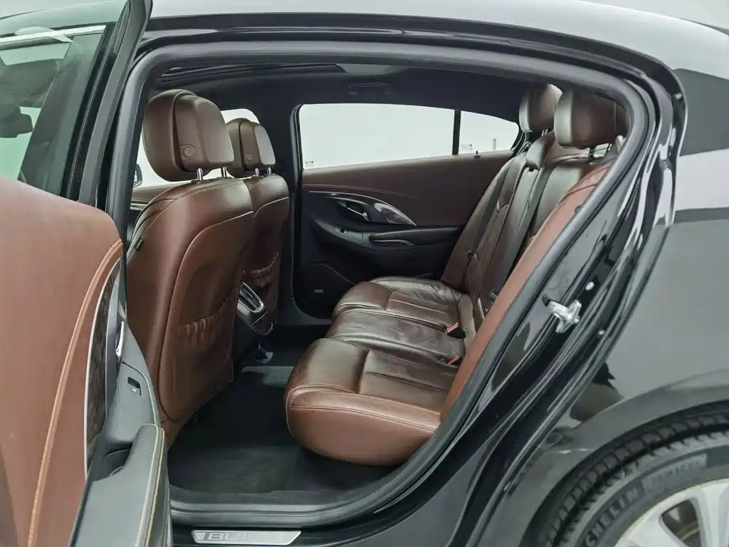 Buick LaCrosse — миниатюра 15