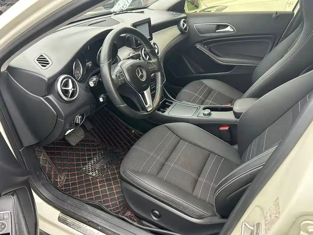 Mercedes-Benz GLA (Import) — миниатюра 3