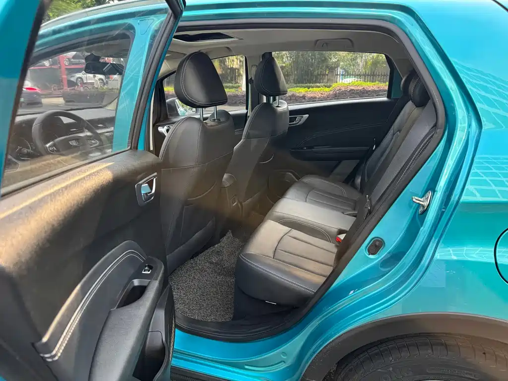 Geely Vision X3 — миниатюра 10