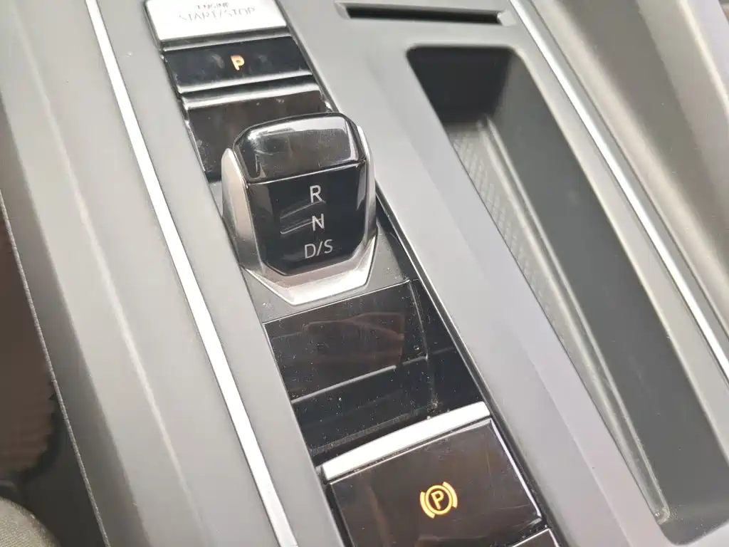 Volkswagen Golf — миниатюра 7