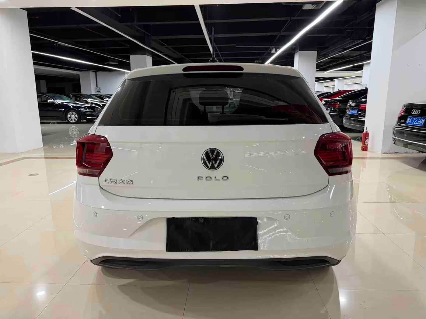 Volkswagen Polo 1.5 л 2021 г. Белый, пробег 30000 км