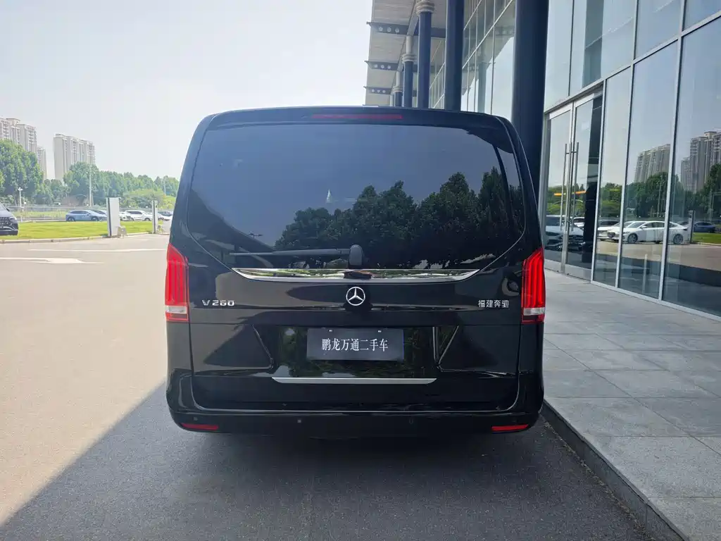 Mercedes-Benz V-Class V 2022 V 260 Luxury