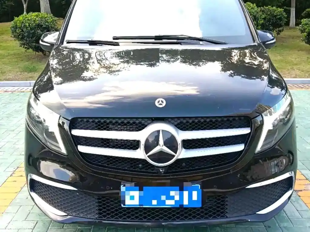 Mercedes-Benz V-Class — миниатюра 2