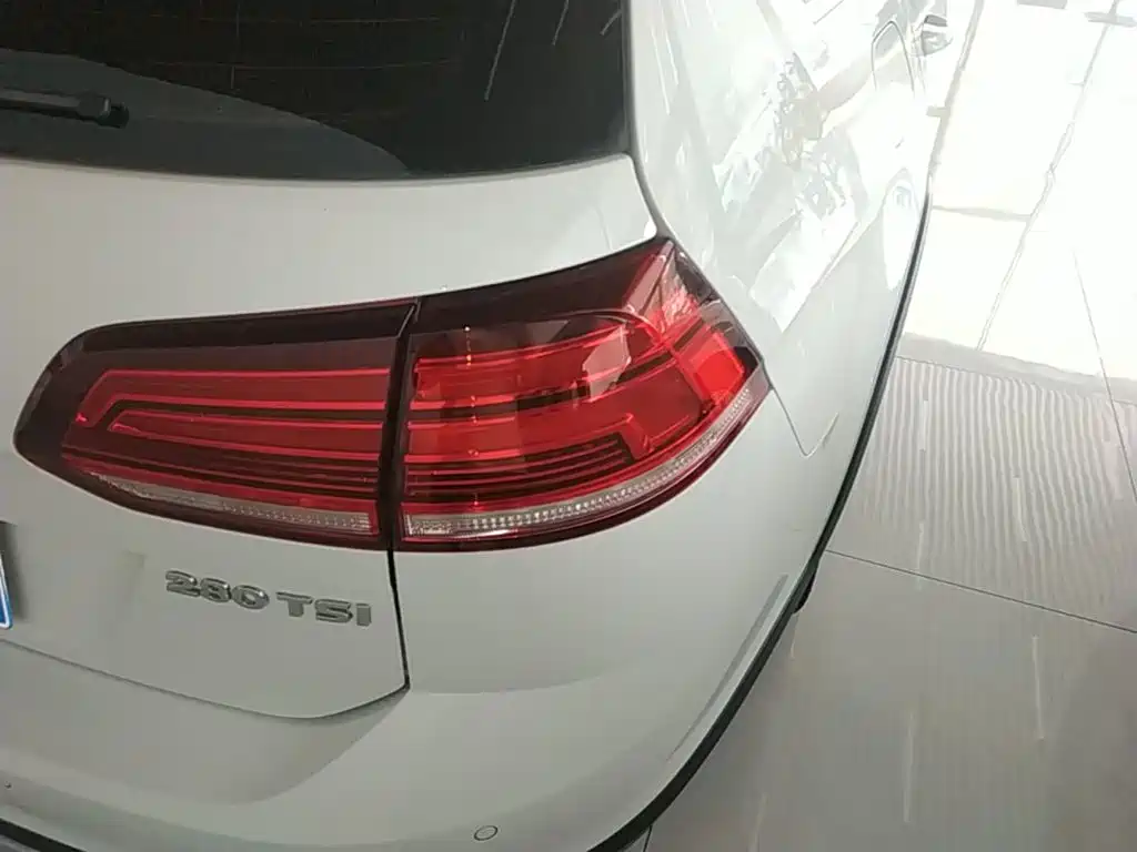 Volkswagen Golf (Import) — миниатюра 8