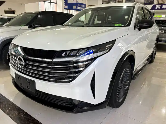 nissan exploring-the-land