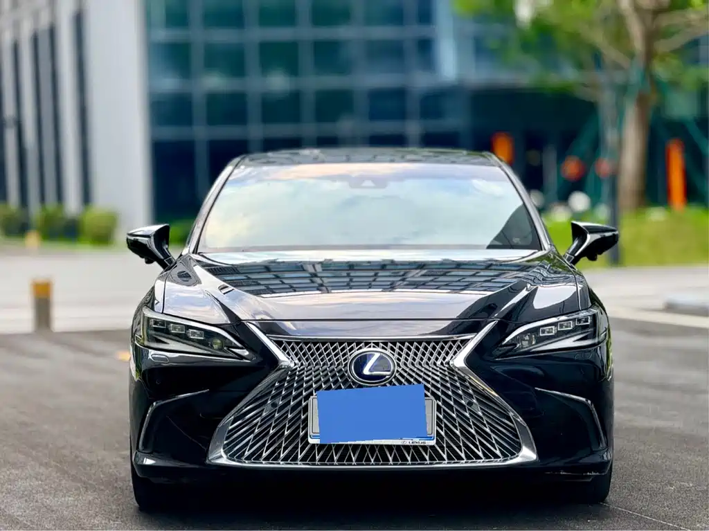 Lexus ES — миниатюра 2