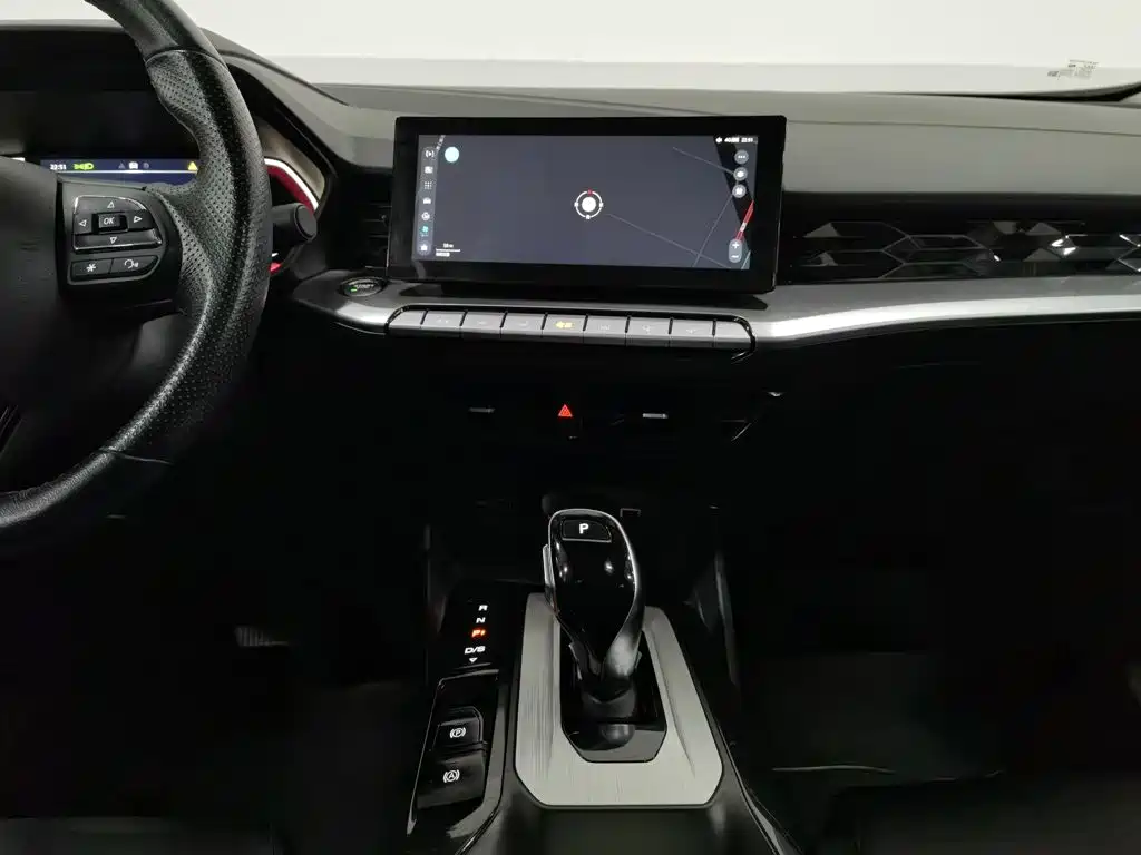 MG MG5 — миниатюра 12