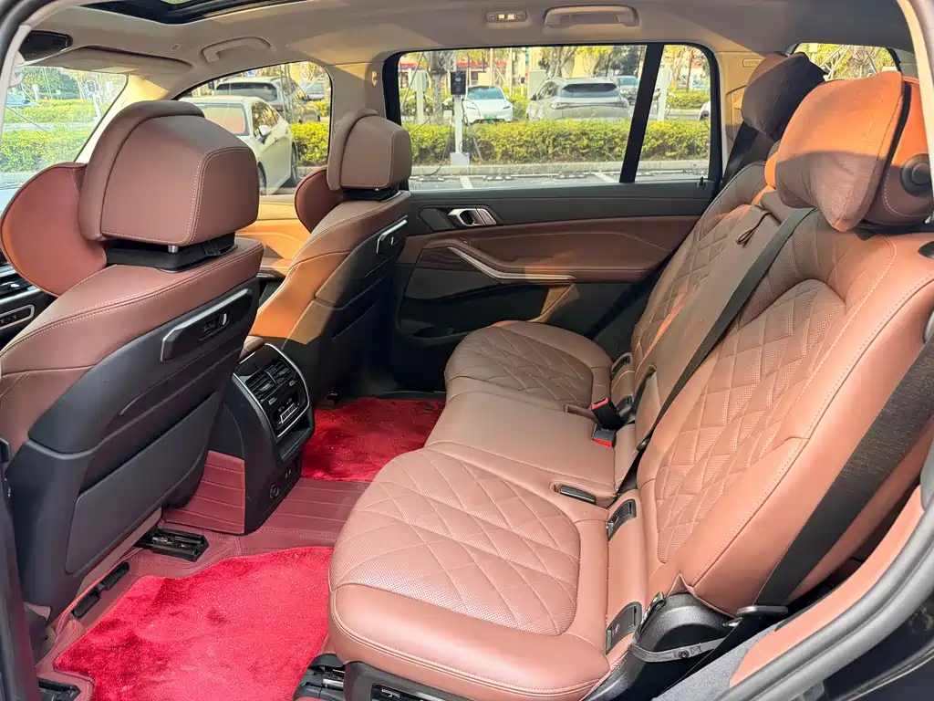 BMW X7 2023 xDrive40i Lead Luxury